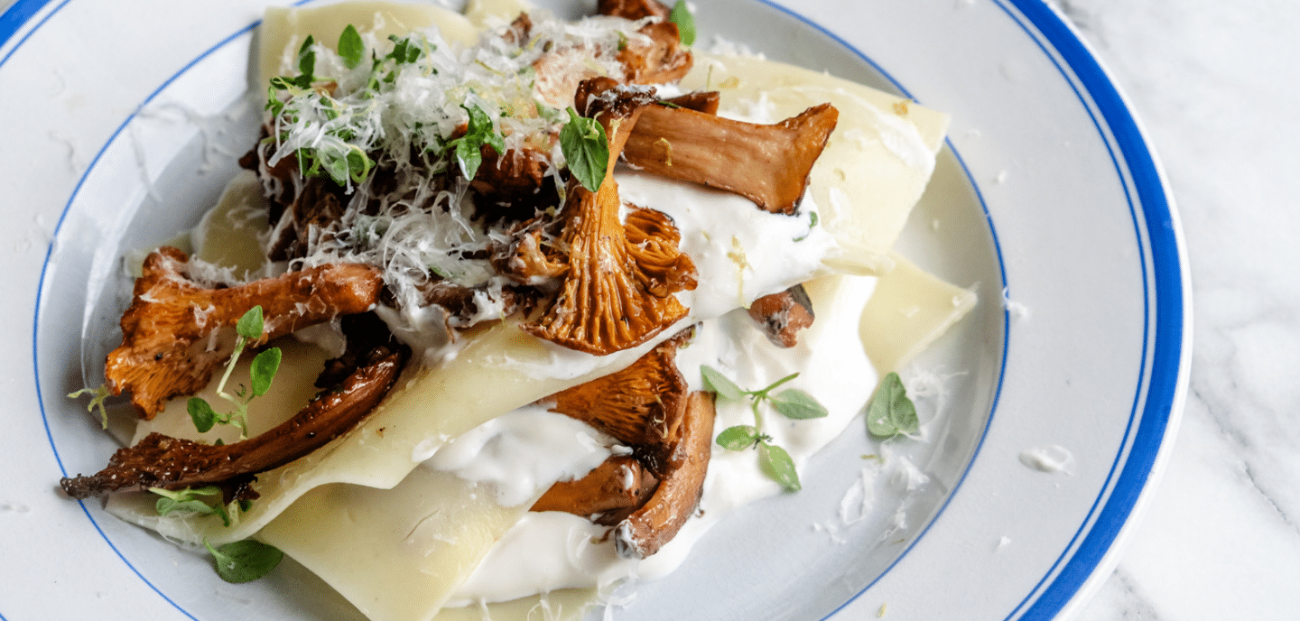 Åben lasagne med kantareller