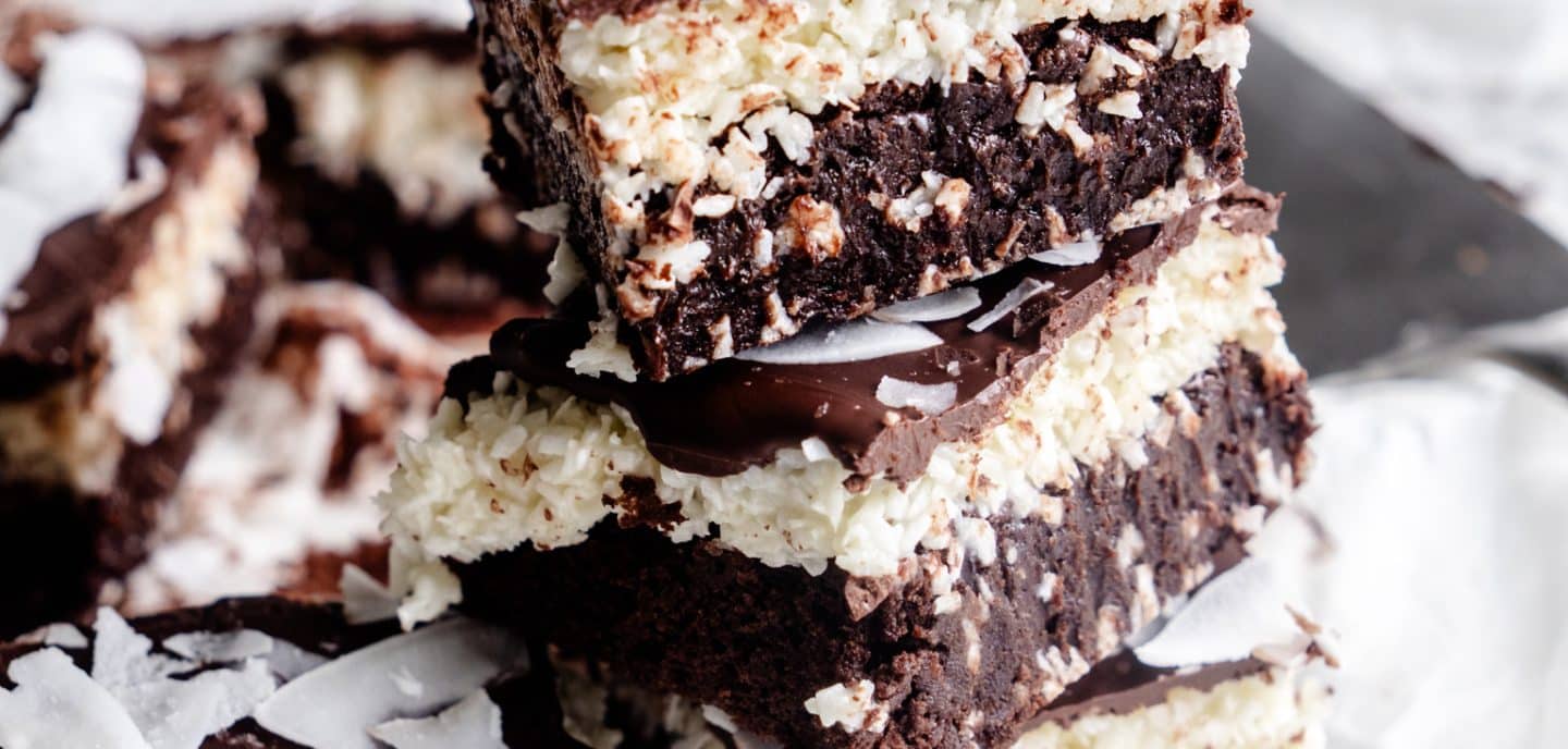 Brownie med kokostopping