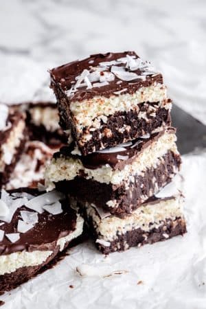 Brownie med kokostopping