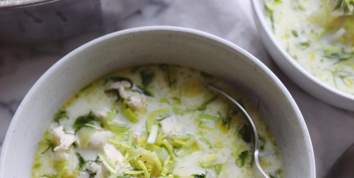 Kyllingesuppe med dild og flødeost